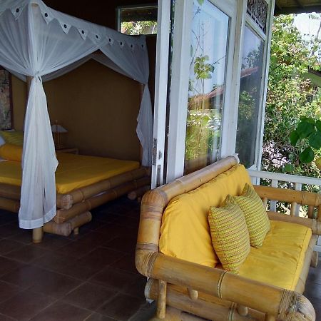 Stairway To Heaven Bungalows And Restaurant Amed Dış mekan fotoğraf