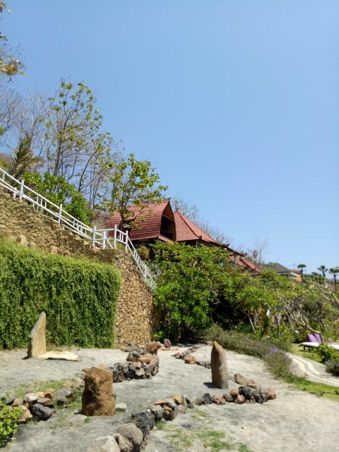 Stairway To Heaven Bungalows And Restaurant Amed Dış mekan fotoğraf