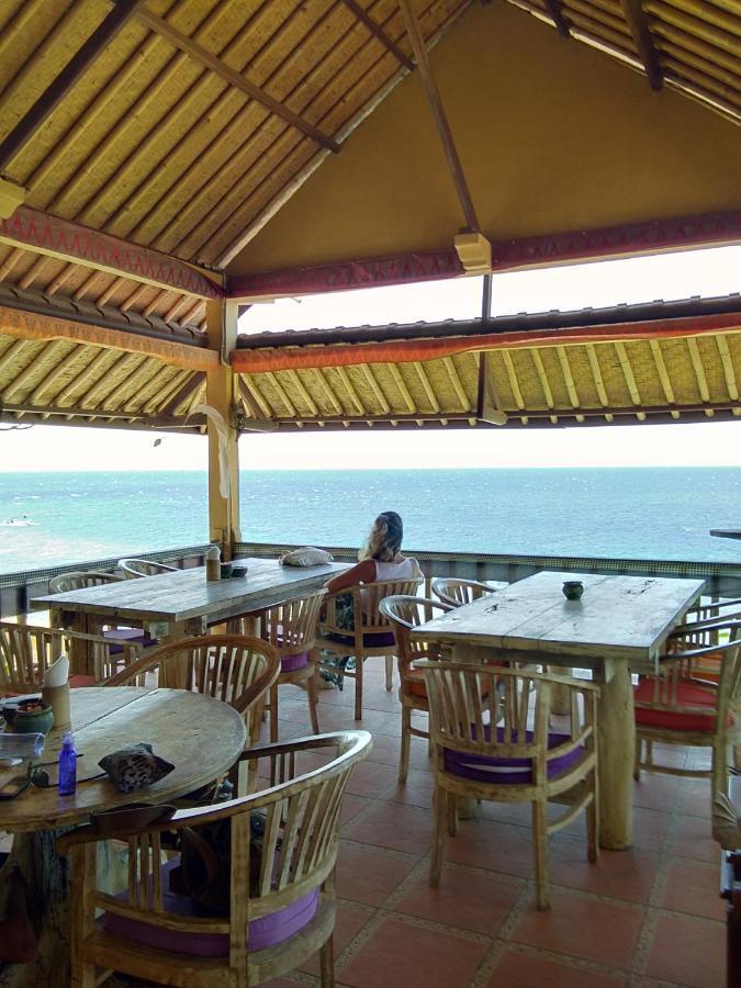 Stairway To Heaven Bungalows And Restaurant Amed Dış mekan fotoğraf